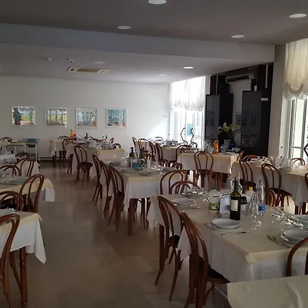 Saponi מלון 3*